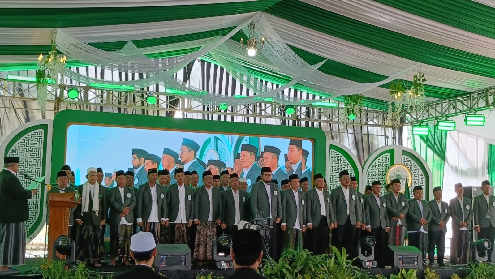 PBNU Saat Pelantikan PCNU Kraksaan; Kekuatan NU Sesungguhnya Ada Pada Jama'ah Bukan Jam'iyah